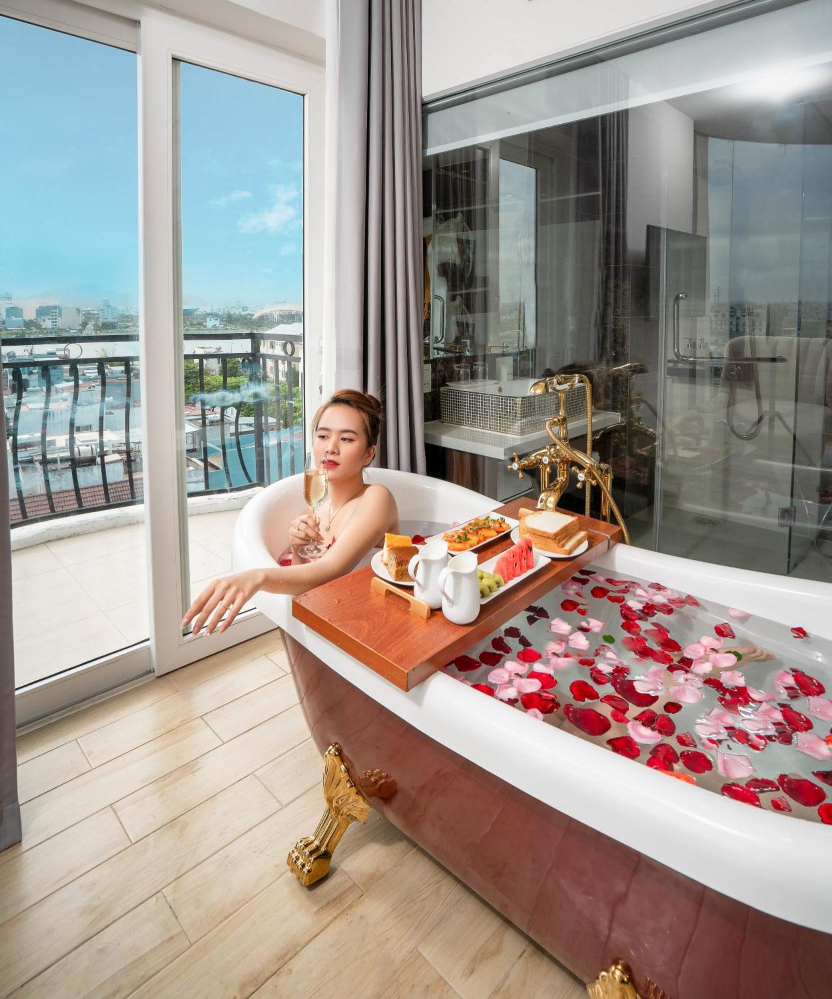 Rhm Luxury Hotel And Suite Da Nang Zewnętrze zdjęcie